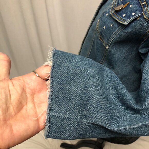 H and J Stretch Jean Jacket Rhinestones Womens Size Medium Denim Buttoned - Picture 4 of 9